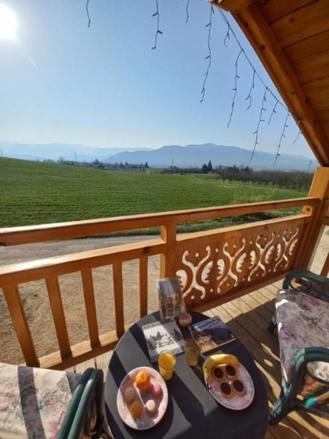 Chalet Le Clos De L'Orme Saint-Lattier Екстериор снимка